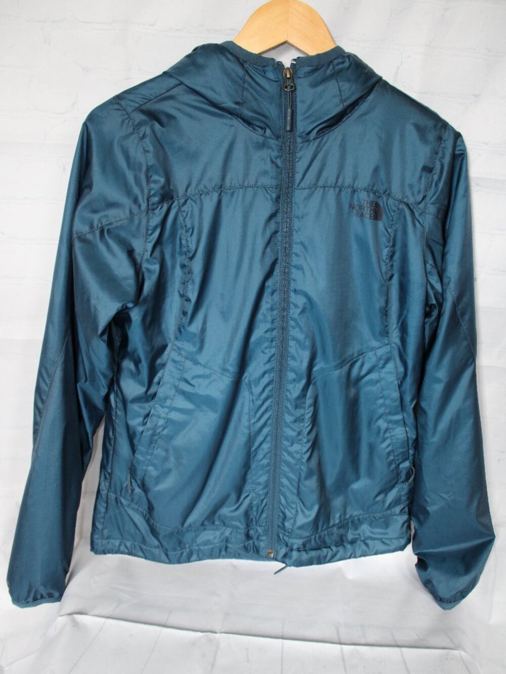 The North Face Women's Jacket, size Small in Bluee